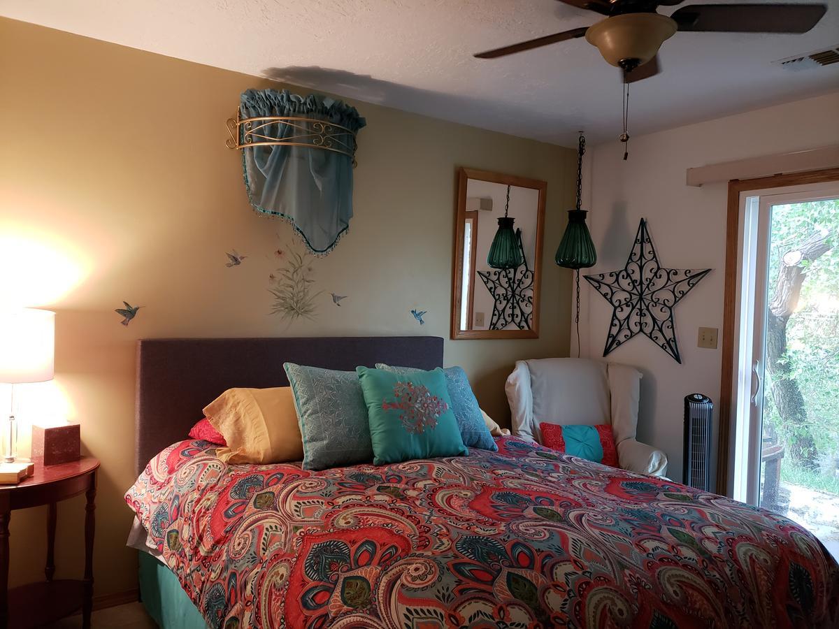 Grizzly Roadhouse Bed And Breakfast Cortez Exterior foto