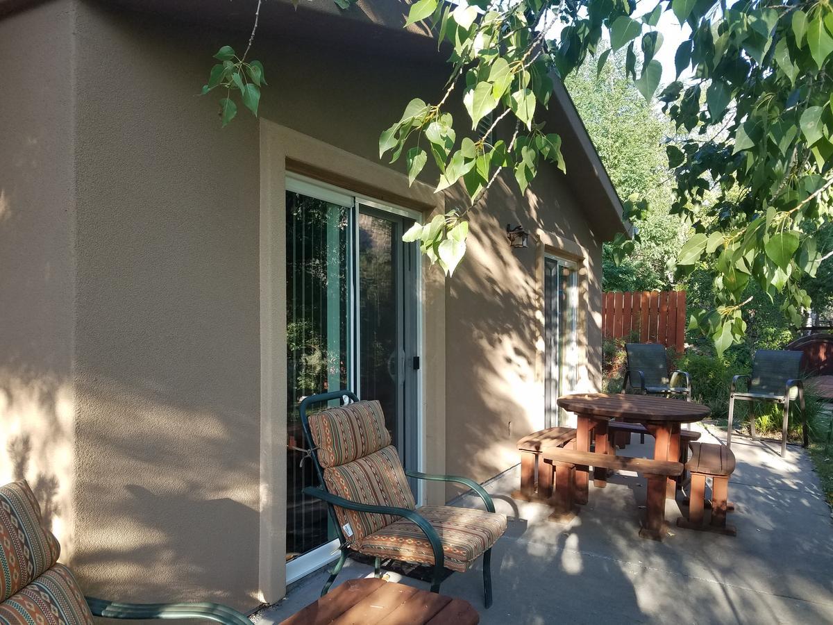 Grizzly Roadhouse Bed And Breakfast Cortez Exterior foto